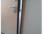 usa METALICA apartament BENATI SECURIT 18
