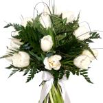 Buchet de 19 lalele albe