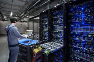 Data center Host Expert - gazduire / hosting servere virtuale VDS / servere dedicate