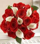 Buchet mireasa de 13 trandafiri rosii si 6 cale albe